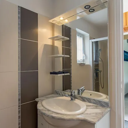Holiday home Kernic Ty By Interhome Plounevez-Lochrist